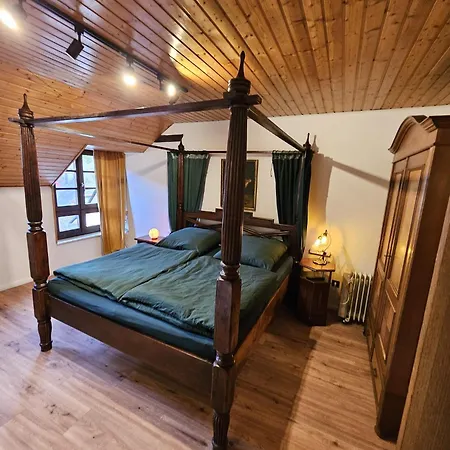 Fuchsbau * Lieser
